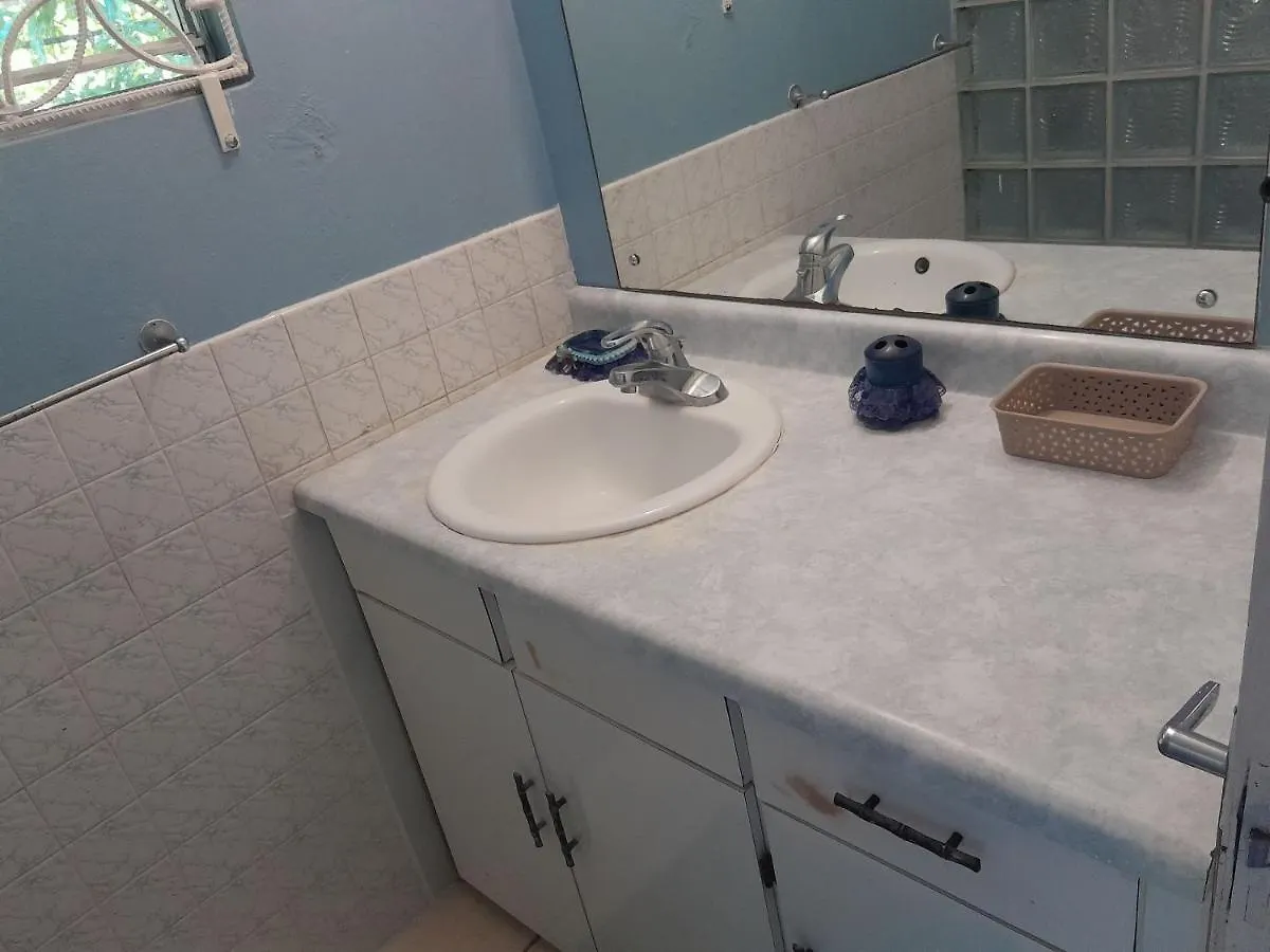 Villa Chinnor-Kent Ave Montego Bay 0*,  Jamajka