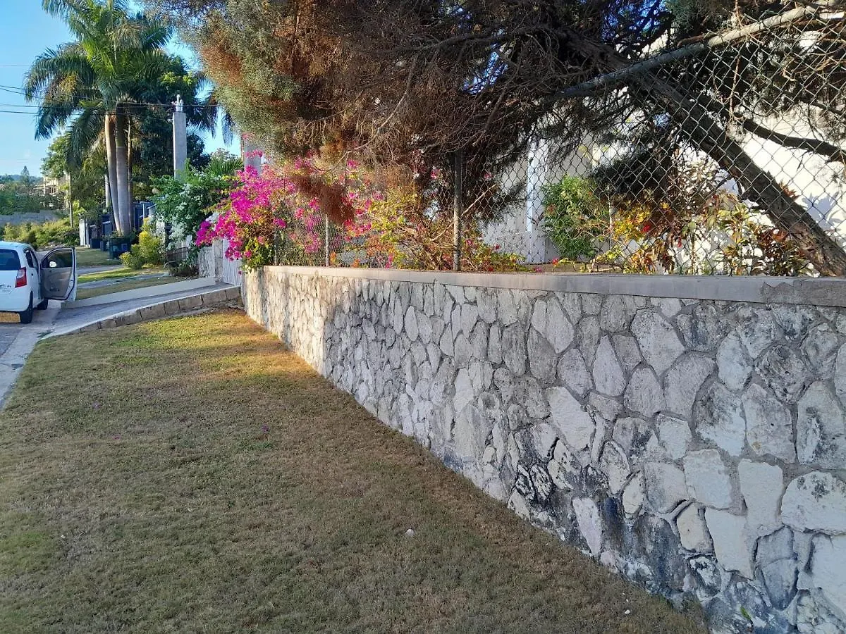 Villa Chinnor-Kent Ave Montego Bay Jamajka