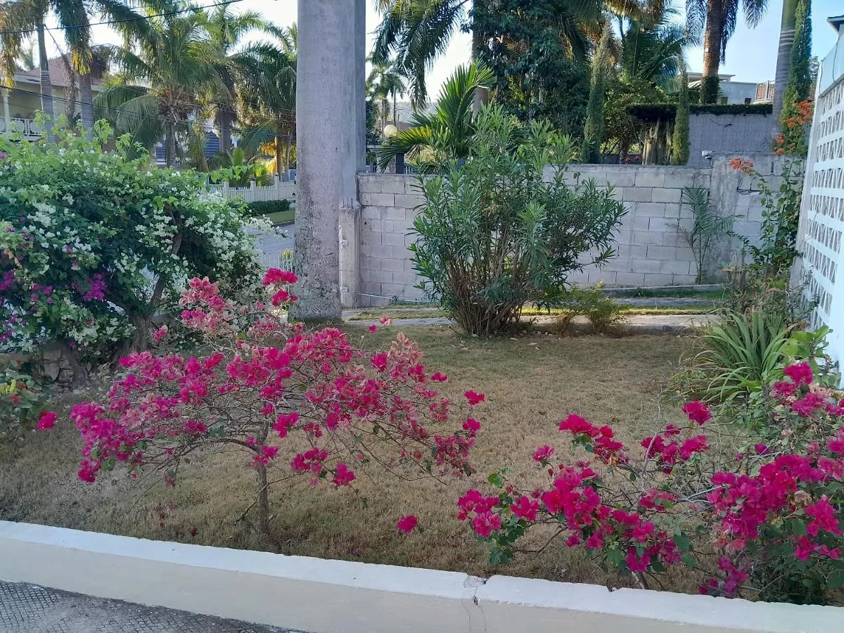 Villa Chinnor-Kent Ave Montego Bay Jamajka